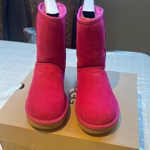 Uggs Classic Short Boots